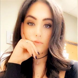 Meet your Posher, Janine